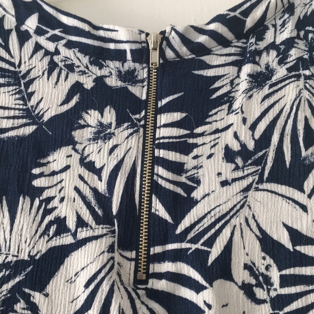 🆕LISTING: NEVER BEEN WORN TROPICAL F21 TANK - Picture 5 of 5